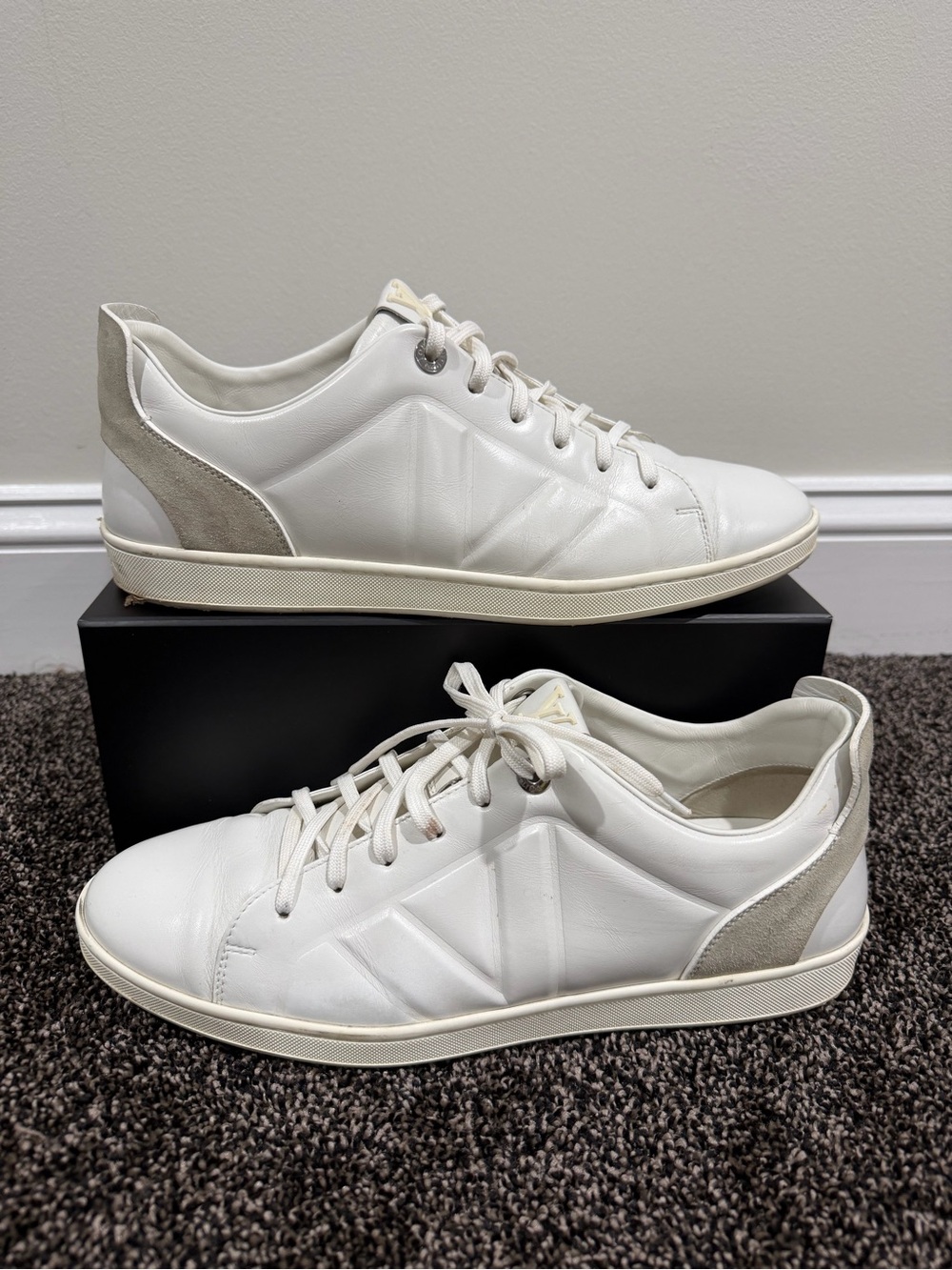 Louis Vuitton Fuselage LV Leather / Suede White Sneakers